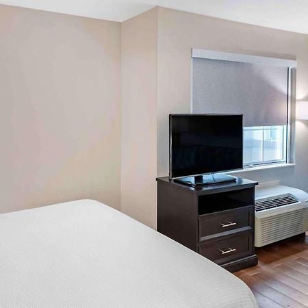 เอ็กซ์เทนด์ สเตย์ อเมริกา ซานโฮเซ-แอร์พอร์ต Hotel ภายนอก รูปภาพ